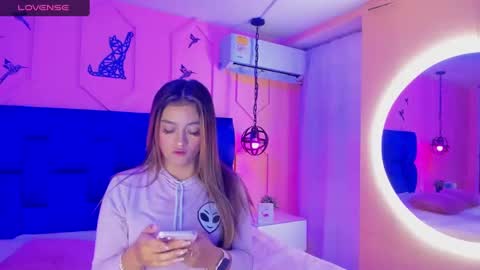 Athenea online show from 02-08-25, 03:30