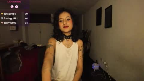 Atenea online show from 10-16-25, 08:04