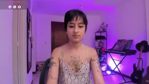 Snapshot of atenea_dragon__ chatting on 07-25-26, 09:56 Atenea online show from 07-25-26, 09:56