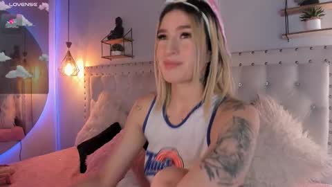 Snapshot of atenea_klett_ chatting on 09-29-25, 02:11 ATENEA online show from 09-29-25, 02:11