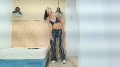 Snapshot of atenea_sexxx chatting on 07-01-26, 12:45 atenea online show from 07-01-26, 12:45