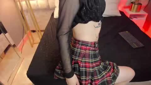 Snapshot of atenea_velle chatting on 02-19-26, 02:13 atenea velle online show from 02-19-26, 02:13