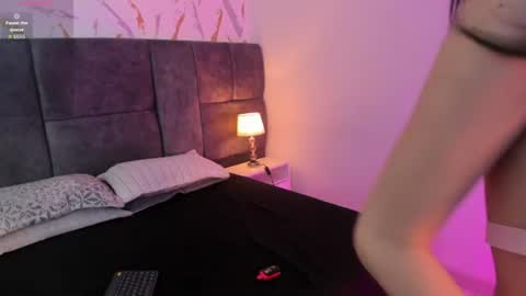 atenea velle online show from 07-04-26, 03:24