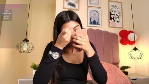 ateneaaa_ online show from 04-01-26, 07:33