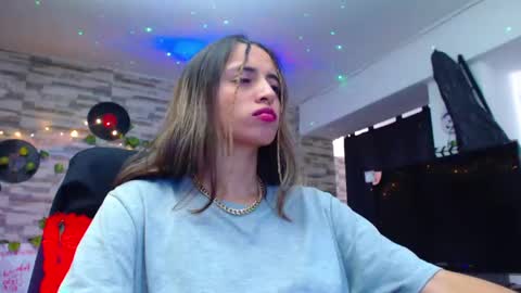 Atenea online show from 01-18-25, 05:15