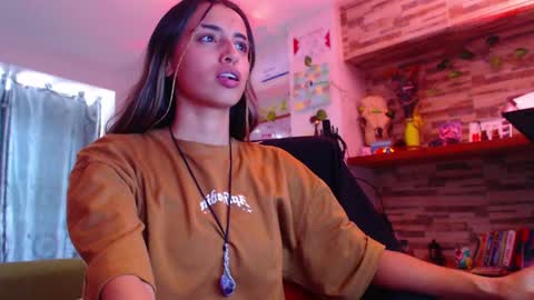 Atenea online show from 03-05-25, 06:23