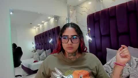 Atennea Diiossa online show from 12-18-25, 11:38