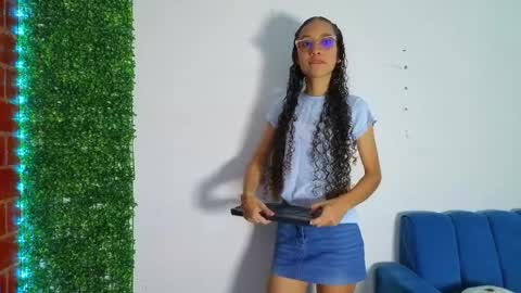 Snapshot of athenea_03 chatting on 04-04-26, 08:06 Athenea online show from 04-04-26, 08:06