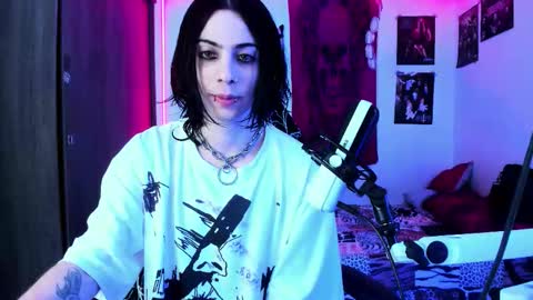 Snapshot of atheneoo_ chatting on 10-05-25, 09:51 athenauwu online show from 10-05-25, 09:51