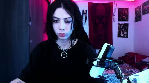 Snapshot of atheneoo_ chatting on 10-23-25, 05:29 athenauwu online show from 10-23-25, 05:29