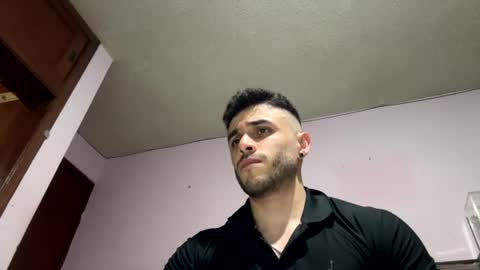 Snapshot of athlete_boy22 chatting on 07-18-26, 03:11 Atlas online show from 07-18-26, 03:11