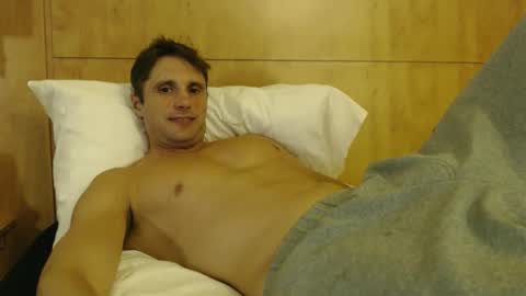 tommycb55555 online show from 04-19-26, 09:39