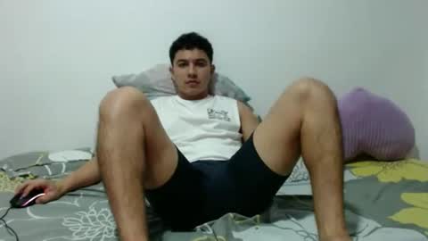 Snapshot of athleticboy2026 chatting on 10-27-25, 02:59 Robin online show from 10-27-25, 02:59