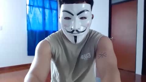 Snapshot of athleticboy2026 chatting on 10-31-25, 05:36 Robin online show from 10-31-25, 05:36