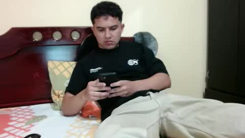 Robin online show from 02-01-26, 01:59