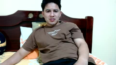 Snapshot of athleticboy2026 chatting on 06-26-26, 10:47 Robin online show from 06-26-26, 10:47