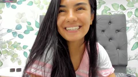 Atilana Diaz online show from 12-20-24, 05:08