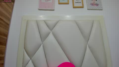 Snapshot of atilana_diaz chatting on 07-13-26, 06:11 Atilana Diaz online show from 07-13-26, 06:11