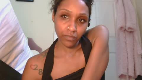 Snapshot of atirahcali chatting on 06-15-26, 06:43 AtirahCali online show from 06-15-26, 06:43