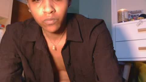 Snapshot of atirahcali chatting on 06-18-26, 12:00 AtirahCali online show from 06-18-26, 12:00
