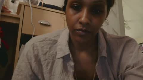 Snapshot of atirahcali chatting on 06-22-26, 10:29 AtirahCali online show from 06-22-26, 10:29