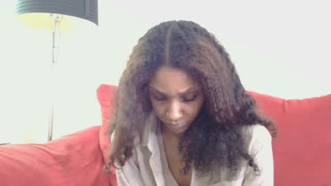 Snapshot of atirahcali chatting on 06-27-26, 01:50 AtirahCali online show from 06-27-26, 01:50