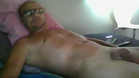 Snapshot of atiran chatting on 05-26-26, 12:23 atiran online show from 05-26-26, 12:23