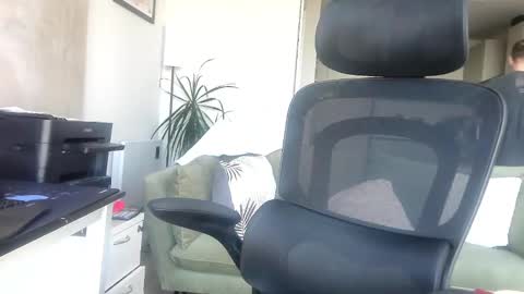 Snapshot of atlanticthunder chatting on 11-30-25, 09:46 Rick online show from 11-30-25, 09:46