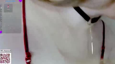 Snapshot of atlantisdreams chatting on 10-05-25, 07:12 Coral online show from 10-05-25, 07:12