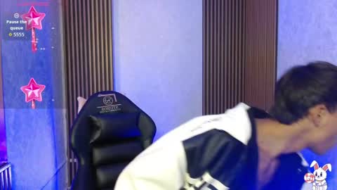 Snapshot of atlas_tay chatting on 04-05-26, 12:41 Atlas tay online show from 04-05-26, 12:41