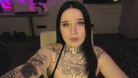 online every day between 10am-23pm online show from 04-06-26, 05:52