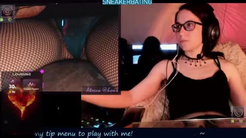 Snapshot of atrena chatting on 06-08-26, 01:28 Atrena online show from 06-08-26, 01:28