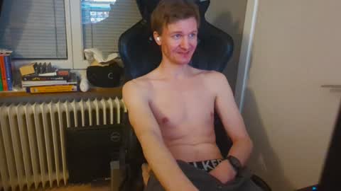 Max Powers online show from 12-25-24, 07:13