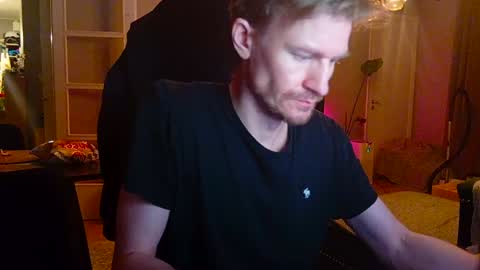 Max Powers online show from 01-06-25, 02:36