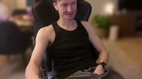 Max Powers online show from 01-12-25, 11:47