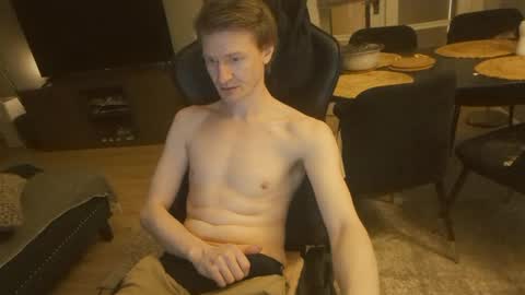 Max Powers online show from 02-07-25, 05:52