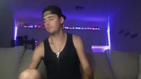 Snapshot of audicutie96 chatting on 11-04-25, 01:27 Audi online show from 11-04-25, 01:27