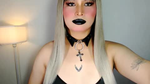 Snapshot of audreyholloway chatting on 06-11-26, 08:56 Audrey online show from 06-11-26, 08:56