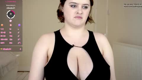 Audrey Jacq online show from 10-17-25, 02:41