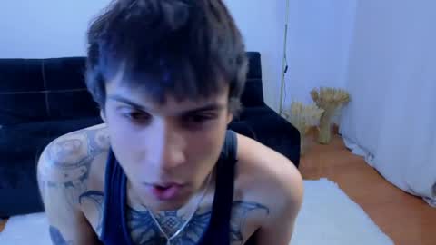 augustberry online show from 05-10-26, 04:56