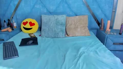 Monii Yi online show from 02-28-26, 07:09