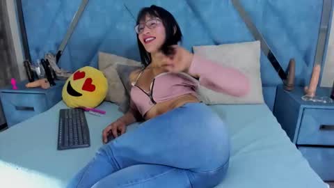 Monii Yi online show from 03-03-26, 04:40