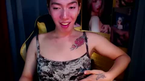 Miss awra online show from 11-04-25, 03:16