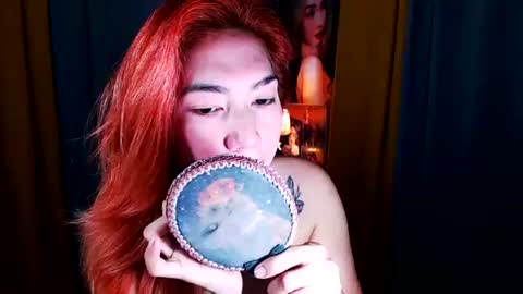 Snapshot of aurakharisma_xx chatting on 07-07-26, 06:47 Miss awra online show from 07-07-26, 06:47