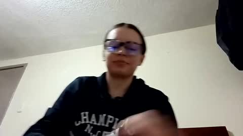 Snapshot of auran_v888 chatting on 05-25-26, 03:34 auran_v888 online show from 05-25-26, 03:34