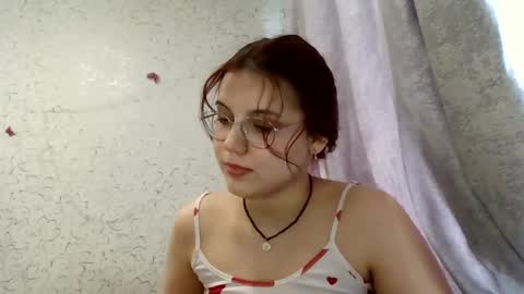 Snapshot of aurora_breeze chatting on 04-23-26, 11:53 Kiara Xanthe online show from 04-23-26, 11:53