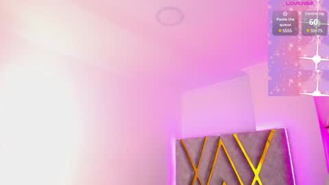 Snapshot of aurora_brown chatting on 01-18-25, 10:49 Aurora online show from 01-18-25, 10:49