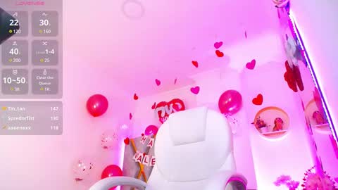 Snapshot of aurora_brown chatting on 02-09-25, 09:47 Aurora online show from 02-09-25, 09:47