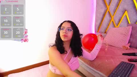 Snapshot of aurora_brown chatting on 02-24-25, 10:26 Aurora online show from 02-24-25, 10:26