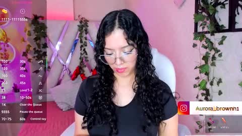 Snapshot of aurora_brown chatting on 11-05-25, 04:56 Aurora online show from 11-05-25, 04:56